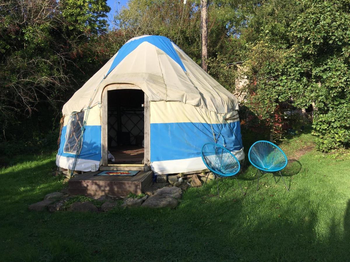 Отель Inch Hideaway Eco Camping Whitegate  Экстерьер фото